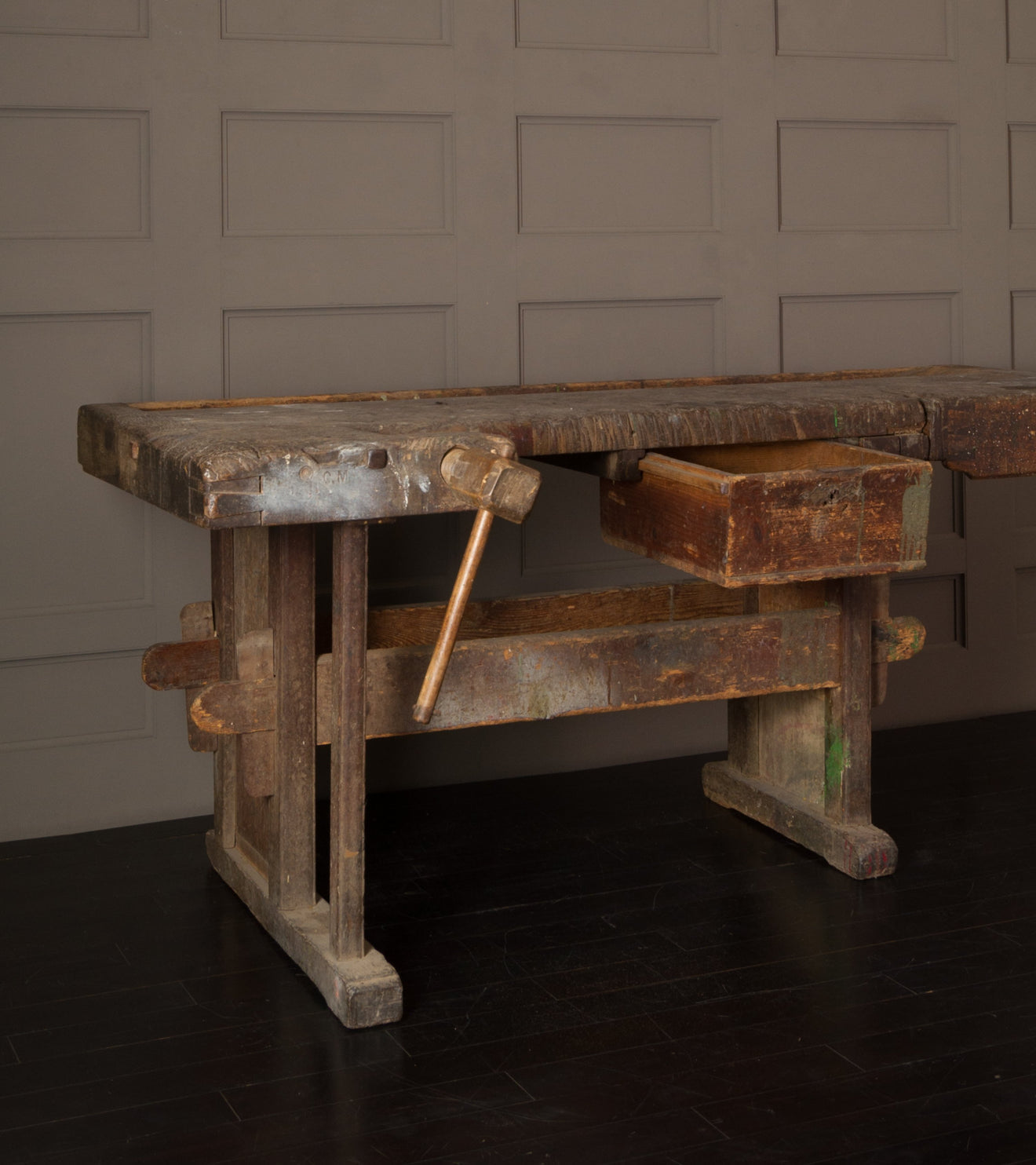 Massive Worktable / Console