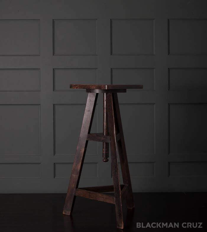 Oak Adjustable Sculpting Stand