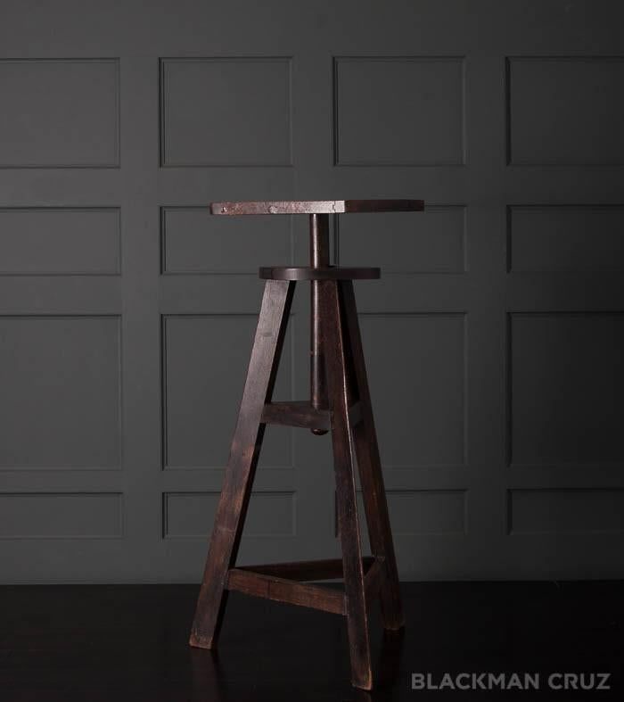 Oak Adjustable Sculpting Stand